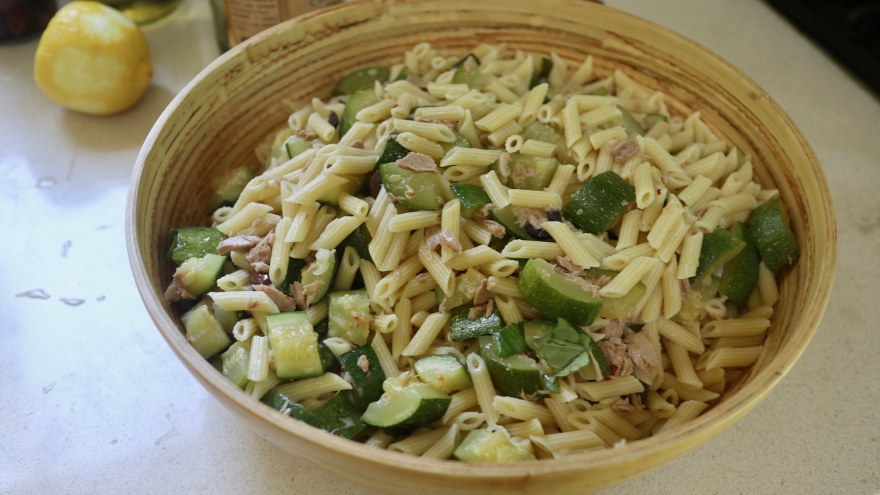 ズッキーニとツナのペンネ